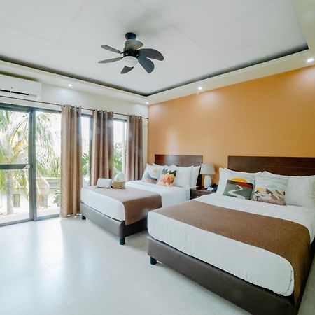Lumban スペイシオ カリラヤ ベッド アンド ブレックファースト Bed & Breakfast エクステリア 写真