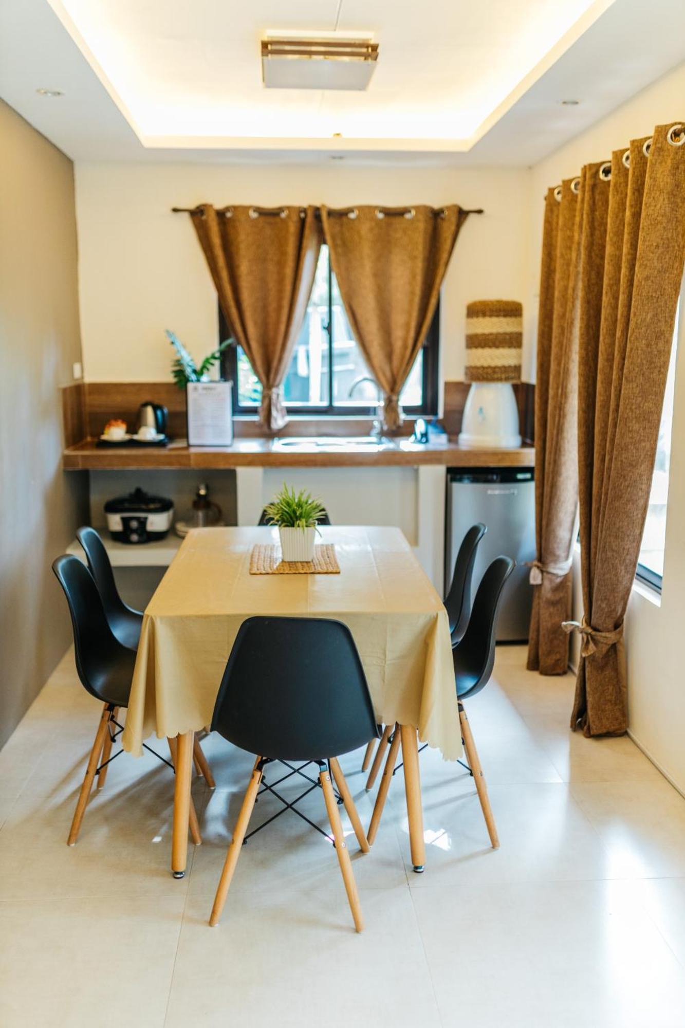 Lumban スペイシオ カリラヤ ベッド アンド ブレックファースト Bed & Breakfast エクステリア 写真