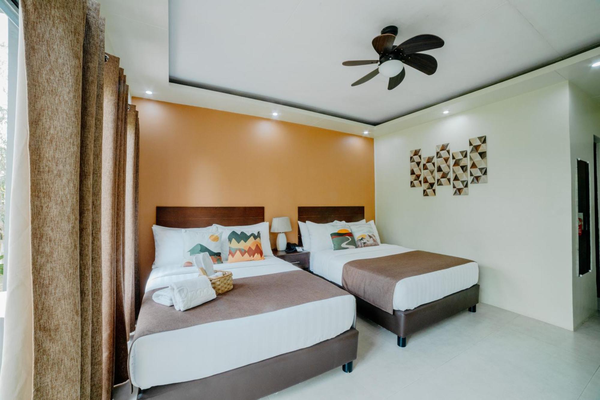 Lumban スペイシオ カリラヤ ベッド アンド ブレックファースト Bed & Breakfast エクステリア 写真